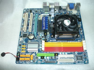 技嘉GA-MA785GM-UD2H主機板 + AMD Athlon II X2 245 2.9GCPU含原廠風扇