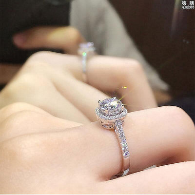 【現貨】周-六福?18k白金戒指微鑲方形鑽石PT950鉑金鑽戒訂婚求婚送女友