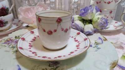 紫丁香歐陸古物雜貨♥ 英國 1910年代royal doulton 手繪玫瑰花朵咖啡杯盤組一