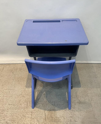 宏品全新二手家具電器E41311B*藍色課桌椅高腳椅 餐桌椅 沙發 茶几桌 營業桌椅 休閒椅 矮凳 中古傢俱 沙發 茶几 電視櫃 2手餐桌椅 冷氣空調 洗衣機