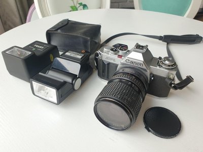 CANON AV-1單眼相機古董相機底片相機贈閃光燈2座