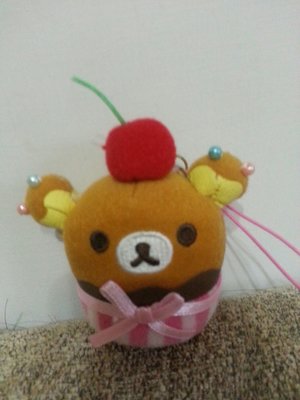 日本正品 San-X可愛 Rilakkuma 拉拉熊 懶懶熊 娃娃蛋糕玩偶吊飾 手機吊飾 背包吊飾