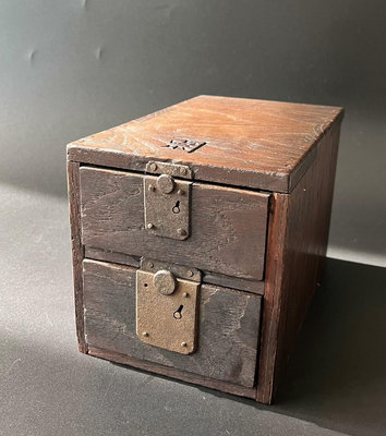 日本回流  明治時期老木箱  實木錢箱  包漿渾厚   上下