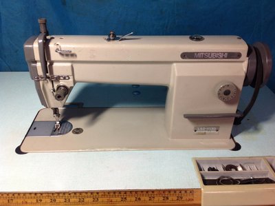 工業縫紉機最新型 日本制 三菱牌  型號: 1130 化成皮、皮包、窗簾.書本..等←(車厚的專用)