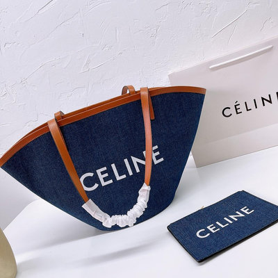 新款熱銷 Celine Soft16 Tote包 水桶包新品購物袋 牛仔藍單肩包 餃子包 尺寸：28 31cm 含購證 明星大牌同款