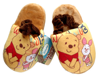 【卡漫迷】 維尼熊 絨毛 拖鞋 16.5cm ㊣版 小熊 維尼 兒童 保暖室內鞋 輕量毛拖 Pooh Winnie 小豬
