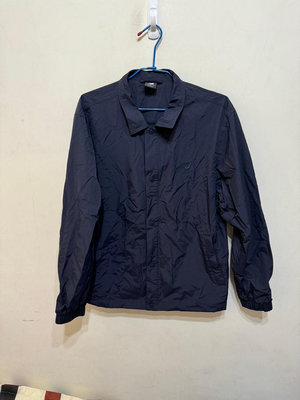 「 二手衣 」 New Balance 男版教練外套 M號（深藍）80