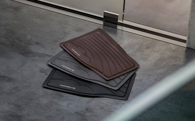 Porsche Rubber Floor Mats 原廠 腳踏墊 踏墊 ( 橡膠 ) For Taycan 4S