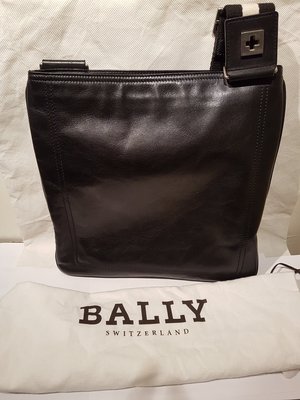 BALLY  黑色款 斜背包、出國旅遊隨身揹包