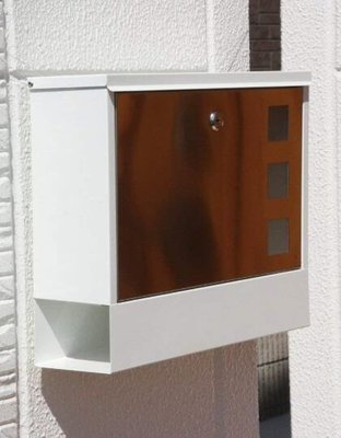 日本進口 好品質白色不鏽鋼防鏽信箱木頭感可鎖信箱 壁掛式信箱信件郵件收納箱郵筒送禮 3622b