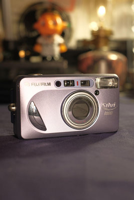 Fujifilm silvi 1000 稀有藍 新手底片機推薦 隨機附一捲底片