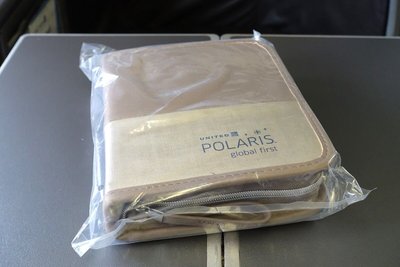 美國聯合航空UNITED 頭等艙 Polaris global first 旅行包/盥洗包/化妝包/過夜包 全新未使用 UA頭等絕版品 UA沒頭等囉～