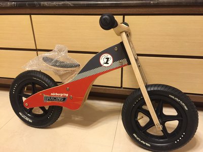 德國 Nurburgring 紐柏林賽道原廠限量紀念精品幼童木製平衡滑步車 audi bmw benz ford vw