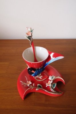 【教授夫人為您服務】-法藍瓷-FZ01752-鵲躍 藍鵲杯盤+湯匙組-送禮自賞皆適宜-【愛美坊】-需要請先詢問  謝謝