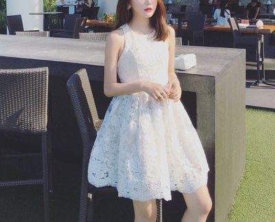 【QINA精品】夏裝新款歐根紗收腰白色蓬蓬裙背心裙公主裙甜美連衣裙連身裙洋裝