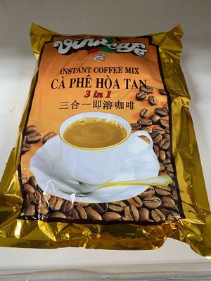 越南進口 VINACAFE威拿金裝三合一速溶咖啡包20g/20小包/400g/1袋。分類：金色袋（較甜）。藍色袋。二款包裝。現在貨商品。