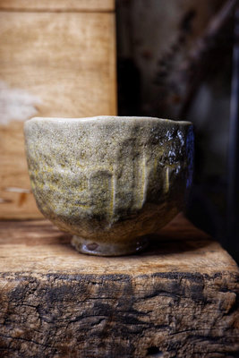 日本江戶時期古茶碗家李朝高麗唐物手捏綠釉古茶杯主人杯湯吞煎茶