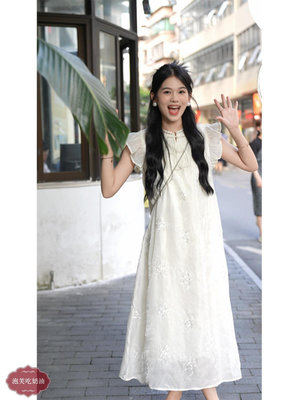 下單請聯係客服新中式刺繡白色小飛袖連衣裙女2023夏季新款高級感法式裙子吊帶裙-泡芙吃奶油