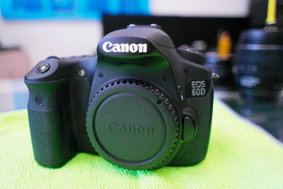 Canon EOS 60D 9成5新 機身+充電器 快門數4000