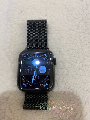 售出］「新果粉快搶」保固中Apple Watch 5 44公釐黑色不銹鋼錶殼配米蘭