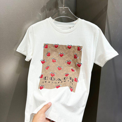 【MOMO生活館】COACH蔻馳23年夏季新款圓領草莓刺繡圖案有機棉外貿t恤女半袖薄款ins