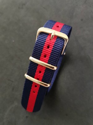 DW timex可用(藍紅藍) 20mm 22mm 尼龍NATO zulu G10時尚軍錶錶帶＋玫瑰金扣