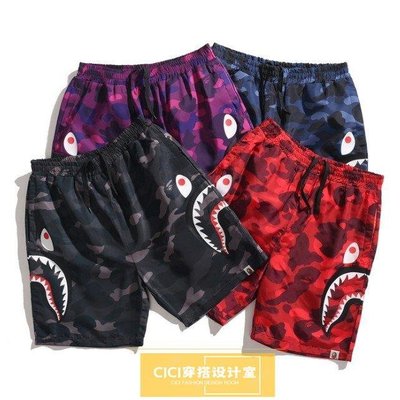 新品 日系BAPEe 休閒鯊魚迷彩男女沙灘短褲促銷