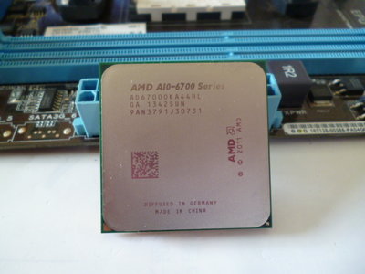 (((台中市)AMD A10 6700 3.7GHz 桌上型CPU/FM2腳位/內建HD 8670D顯示晶