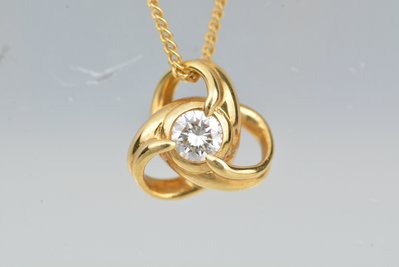 【芬芳時尚】 日本專櫃購回 4°C 日本品牌4度c 18K黃金 鑽石項鍊
