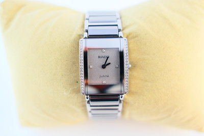 [吉宏精品交流中心]RADO 雷達 Integral 精密陶瓷 銀面 原鑲真鑽 石英 女錶(2)