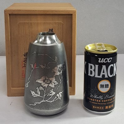 【日本古漾】351102日本名家 南錫 錫半 浪華 錫半造 錫製 一輪生 花瓶 木箱附品項美