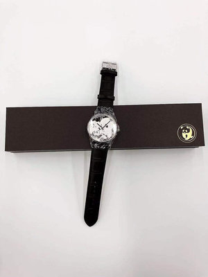 上海金幣投資公司.2023熊貓鍍銀手錶.熊貓金幣圖案手錶.熊貓手錶