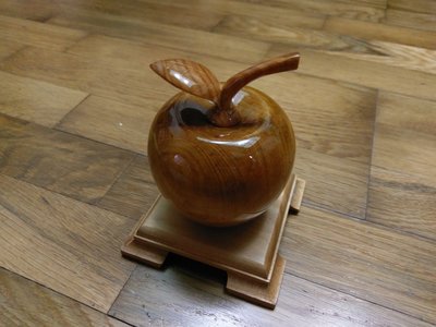 【木頭貓】台灣檜木 造型蘋果(平安)  帶葉蘋果 聞香瓶 聚寶盆 3吋大