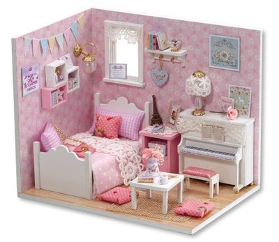 DIY 手作小屋 / 手作拼裝模型袖珍屋：溫馨小房間 - 粉色公主房小模型屋（制作難度：1 顆星，預購）
