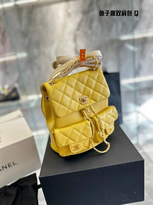 【二手包包】Chanel22k雙肩包有買不到的嗎包這只Chanel 22k黑金雙肩包，全荔枝牛皮，經典香香菱 NO147642