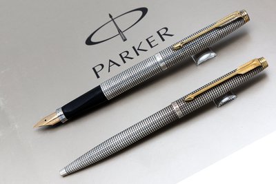 【早期】美國製1990s  PARKER派克75型純銀格原子筆+鋼筆14K/F尖 (對筆)