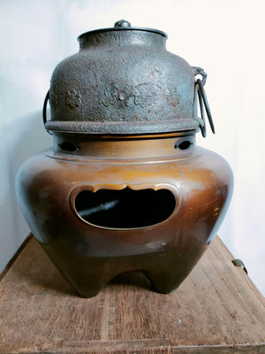 （二手）-日本回流鬼面風爐  風爐釜  碳爐  銅器 老物件 擺件 古玩【靜心隨緣】1844