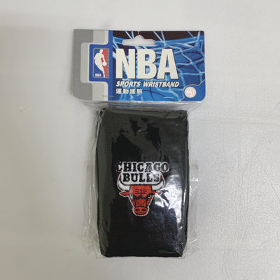 BA-美國職籃【芝加哥公牛】NBA LOGO隊徽護腕 (單位:對,黑)