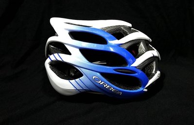 超輕自行車安全帽(公路車破風手環西環義環法自行車Catlike.POC.GIRO.OGK.LAS)款式同ORBEA藍白款