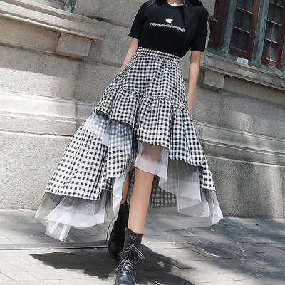 琳雅小店發售2021新款黑白格紋拼接遮胯顯瘦半身裙中長款不規則網紗裙蓬蓬裙女 (滿599元免運)
