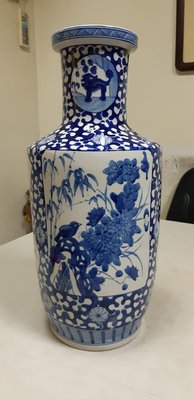 《壺言壺語》金門陶瓷很早期手繪精緻青花瓷瓶 保存完整 品相優...喜歡可議價