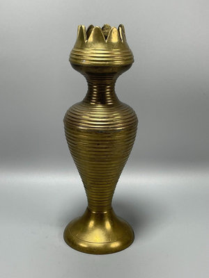 西洋銅花瓶，銅擺件，幾何線條銅花瓶，造型美觀，重433克，實8764