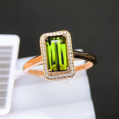 【高品珠寶】天然極綠碧璽戒指【總重】：約11.77ct【規格】： 裸石8.8x5.1mm【】：312008722 特價