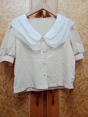 全新 【唯美良品】韓版荷葉造型美珠釦雪紡上衣 ~ W620-6289.