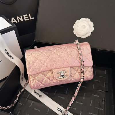 【二手包包】Chanel 限定 絕美珠光漸變 cf20 手袋 羊皮，是越用越高級的那種，實物要比照片更高級的NO51427