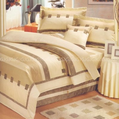 三寶家飾~2950黃 雙人床罩組 專櫃畢卡索美國綿台灣製造 100%純綿精梳棉美國棉床組，加高床可使用，可訂做任何尺寸。