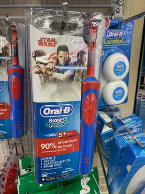 澳洲代購 現貨含運 Oral-B 百靈歐樂B 充電式 兒童電動牙刷，兒童刷頭5歲以上適用，星際大戰款。