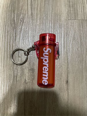 全新 Supreme Waterproof Lighter Case Keychain 打火機 打火機套 鑰匙圈