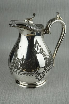 29英國鍍銀壺 Silver Plated 1970s Ornate Etched Coffee Pot