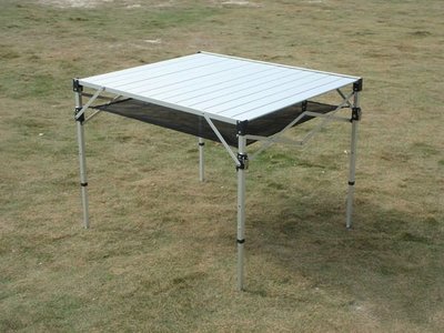 【SAMCAMP 噴火龍】鋁合金輕巧桌、蛋捲桌(大型 - 980H) ※ 含特製桌下置物網、鋁箔桌墊